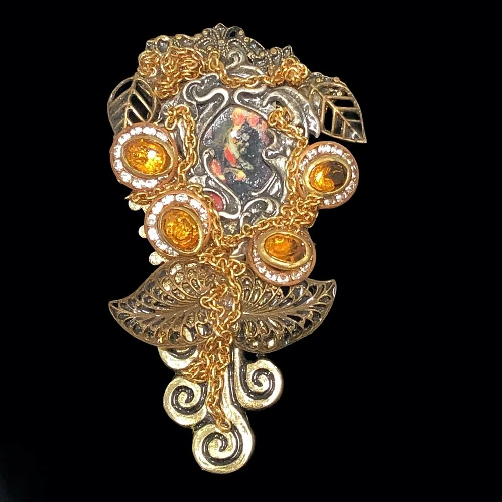 VINTAGE MIXED MEDIA GEORGE WASHINGTON PORTRAIT & CRYSTAL BROOCH